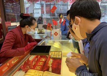 Giá vàng hôm nay ngày 14/4: Vàng còn tiếp tục suy yếu