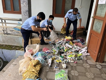 Lào Cai: Thu giữ lô thuốc bảo vệ thực vật không rõ nguồn gốc