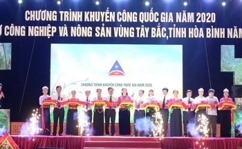 Khai mạc Hội chợ công nghiệp và nông sản vùng Tây Bắc, tỉnh Hoà Bình năm 2020