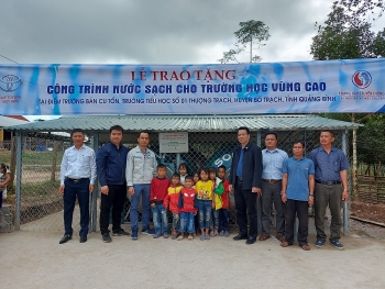 Quỹ Toyota Việt Nam xây dựng hệ thống nước sạch cho trường học tại Quảng Bình