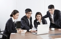 Vietcombank dành nhiều ưu đãi cho khách hàng SME