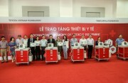 Quỹ Toyota Việt Nam trao tặng xe đẩy cấp cứu cho các bệnh viện của tỉnh Lai Châu
