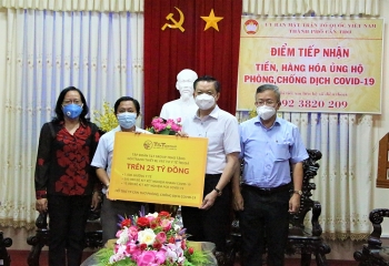 T&T Group trao tặng thiết bị, vật tư y tế trị giá trên 25 tỷ đồng cho TP. Cần Thơ