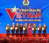 Tôn vinh những tấm gương lao động
