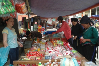 Hàng Việt chiếm lĩnh vùng biên