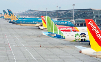 Cần sớm chấn chỉnh tình trạng hàng nghìn chuyến bay bị chậm, huỷ chuyến