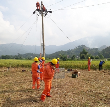 EVN: Đẩy nhanh tiến độ các dự án