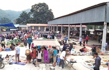Quan Sơn quan tâm chống buôn lậu, hàng giả