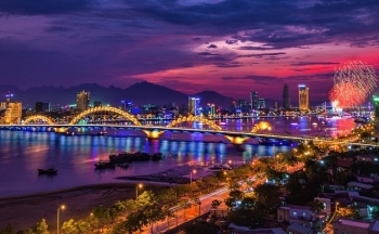 Lập khu thương mại tự do để tạo hình mẫu phát triển