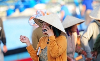 Tắt sóng 2G, chặn nguồn điện thoại lậu và đưa người dân lên môi trường số