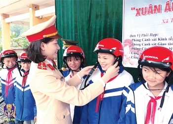 Lạng Sơn: An toàn giao thông cho học sinh đến trường