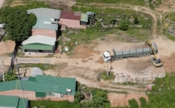 Hàng loạt trạm cân trái phép hoạt động bất chấp pháp luật ở Kon Tum