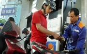 Từ 15h00 hôm nay, giá xăng dầu tiếp tục giảm mạnh