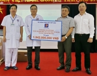 Petrolimex tiếp tục hỗ trợ thiết bị y tế phòng, chống dịch Covid-19