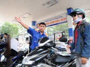 Giá xăng tăng nhẹ từ 15h00 ngày 4/11