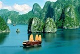 Vịnh Hạ Long là top 10 di sản nên đến trong năm 2016