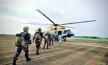 Huấn luyện nhảy dù cho lực lượng đặc công và trinh sát đặc nhiệm