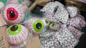 QLTT Hà Nội: Phát hiện gần 120kg kẹo không rõ nguồn gốc