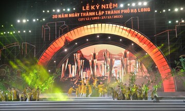 Ấn tượng “Hạ Long hành trình phát triển - khát vọng, phồn vinh