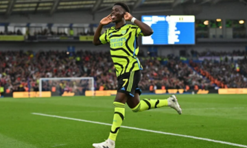 Arsenal hạ gục Brighton