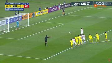 Võ Hoàng Minh Khoa ghi bàn