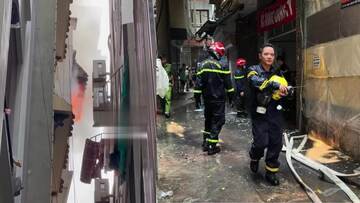 Hà Nội: Cháy nhà 4 tầng trên phố Nguyễn Thị Định