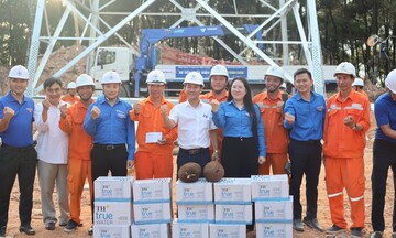 Trung ương Đoàn Thanh niên phát động cuộc thi đua 30 ngày đêm hỗ trợ việc xây dựng đường dây 500kV