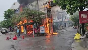 Cháy lớn dữ đội ở Bình Xuyên, Vĩnh Phúc