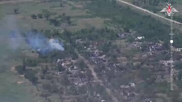 Video xe tăng Nga công phá cứ điểm của Ukraine trên hướng Donetsk