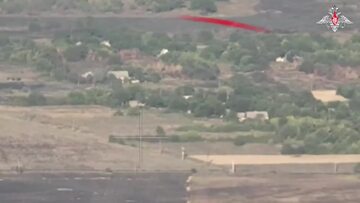 “Vua pháo kéo” M-46 của Nga phá hủy trung tâm điều khiển UAV Ukraine trên hướng Donetsk