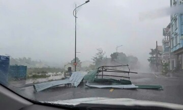 Bão Yagi đang vào Quảng Ninh, gió giật khủng khiếp
