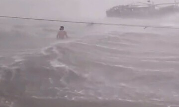 Ngư dân Quảng Ninh ngược sóng, ngược gió cứu tài sản