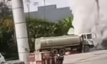 Video: Cháy xe bồn chở xăng dầu đỗ sát cây xăng Tân Phú - Phú Thọ
