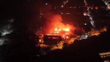 Video: Cháy dữ dội ở làng nghề mộc Liên Hà, Hà Nội