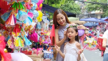 Tết Trung thu: Đồ chơi truyền thống “lên ngôi”