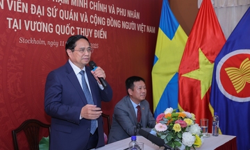 Thủ tướng gặp gỡ kiều bào tại Thụy Điển