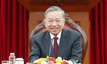 Tổng Bí thư và các Lãnh đạo cấp cao gửi điện mừng Quốc khánh Liên bang Nga