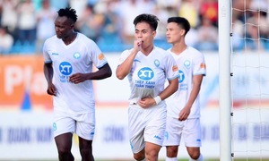 Thắng dễ Quảng Nam, Nam Định FC lên ngôi vô địch V-League 2024/2025