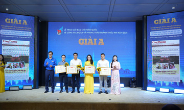 Viết để giữ lửa bản sắc Việt trong dòng chảy hiện đại