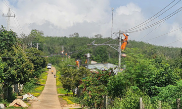 Kon Tum: Sẽ thành lập các đội quản lý điện khu vực