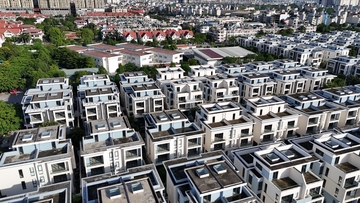 Vì sao loạt biệt thự tiền tỷ ở Hà Nội bỏ hoang?