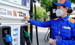 Giá xăng dầu hôm nay 24/06/2025: Giá dầu giảm 1% sau khi chạm đỉnh 5 tháng