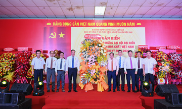 Casumina gắn biển công trình sản xuất lốp bán thép Patagonia M/T 