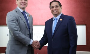 Thủ tướng đề nghị Ecuador tạo điều kiện thuận lợi cho Viettel phát triển mạng 5G