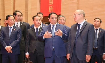 Thủ tướng đề nghị SSE hợp tác chặt chẽ với sàn chứng khoán Việt Nam