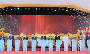 Chùm ảnh: Khởi công cao tốc Bảo Lộc - Liên Khương