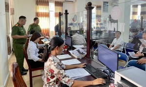 Cần Thơ rộn ràng ngày đầu chính quyền 2 cấp đi vào hoạt động