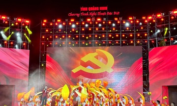 Chùm ảnh: Bùng cháy cùng 'Quảng Ninh chung sức, đồng lòng vững bước tương lai'