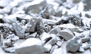 Giá bạc hôm nay 6/7/2025: Bạc tăng 'phi mã'