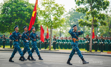 Hơn 7.400 chiến sĩ vượt nắng, hợp luyện lần 3 diễu binh kỷ niệm Quốc khánh 2/9